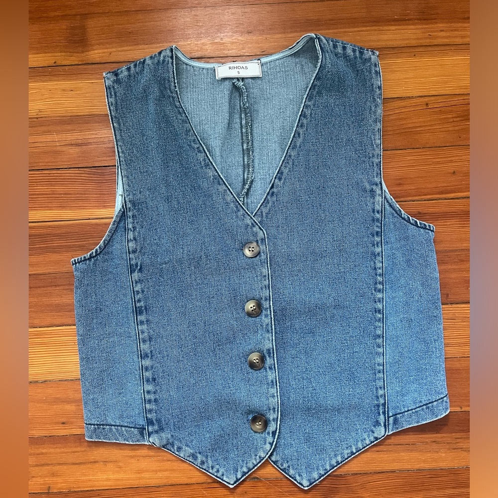 Women’s Denim Vest Size Small